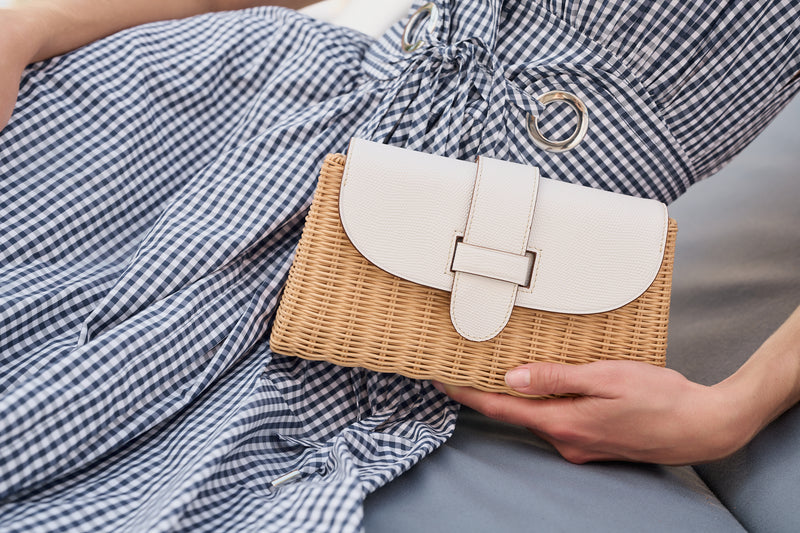 The Lady Clutch White – Pamela Munson