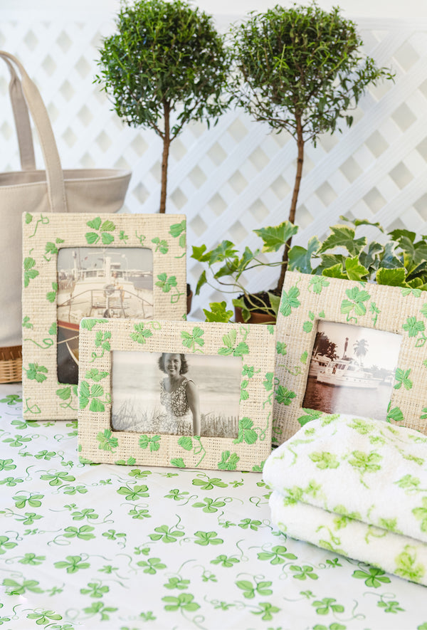 D. Porthault x Pamela Munson - Trèfles Frame 5 x 7